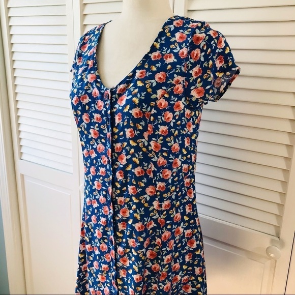 New BAND OF GYPSIES Blue Floral Button Down Dress Size Small - Picture 2 of 10